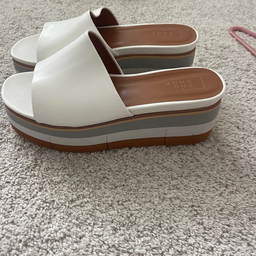 Shu shop boutique shoes